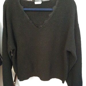 Black V-Neck Knitted Top